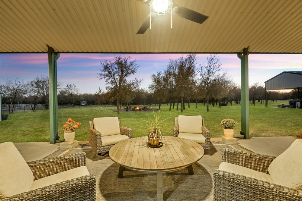 650 Scoggins Road Tioga, TX 76271