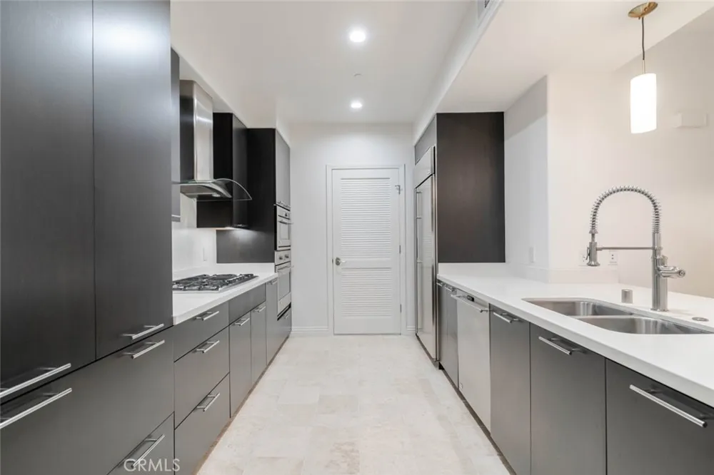 352 Caruso Avenue Glendale, CA 91210