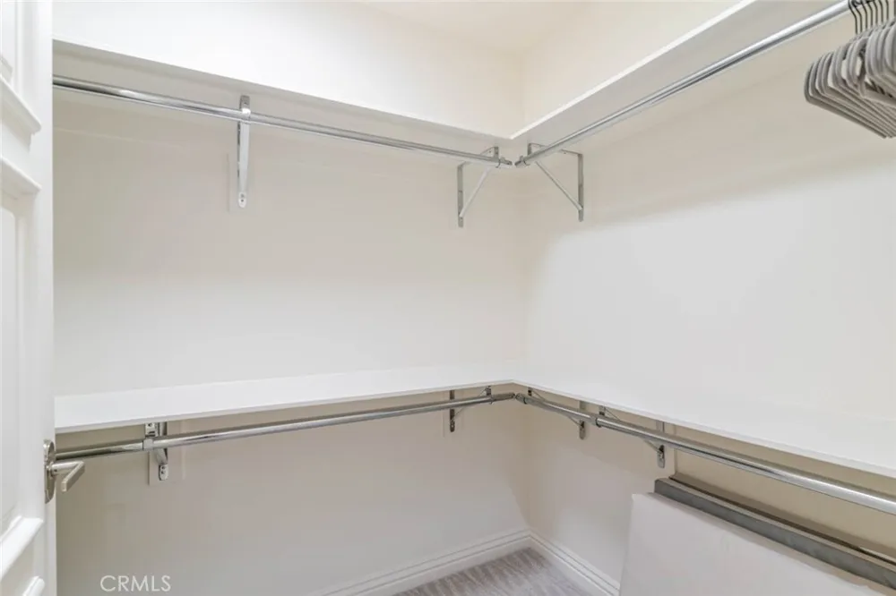 352 Caruso Avenue Glendale, CA 91210