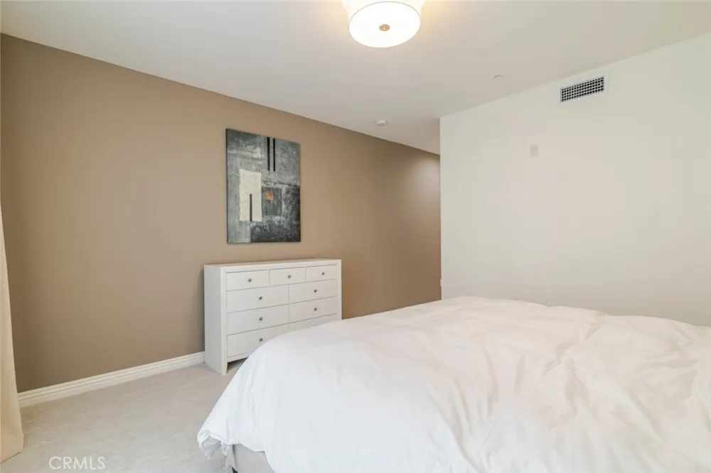 352 Caruso Avenue Glendale, CA 91210