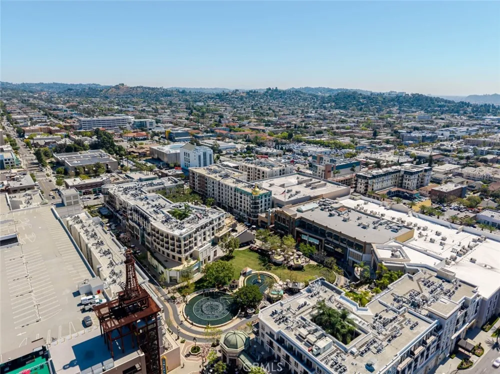 352 Caruso Avenue Glendale, CA 91210