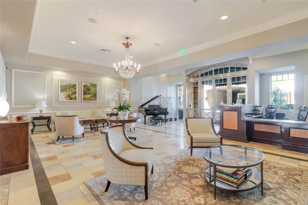 352 Caruso Avenue Glendale, CA 91210