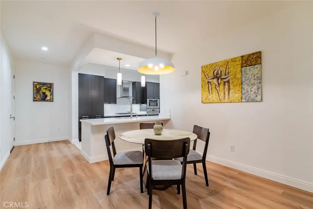 352 Caruso Avenue Glendale, CA 91210