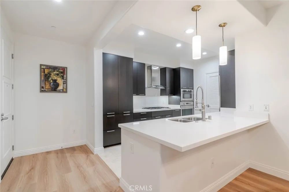 352 Caruso Avenue Glendale, CA 91210