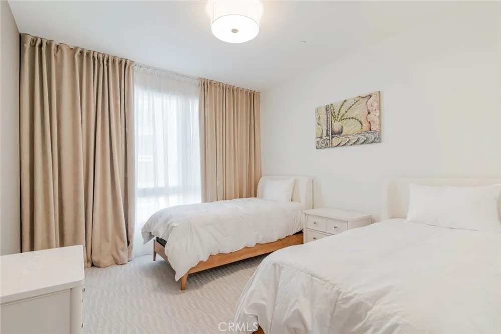 352 Caruso Avenue Glendale, CA 91210