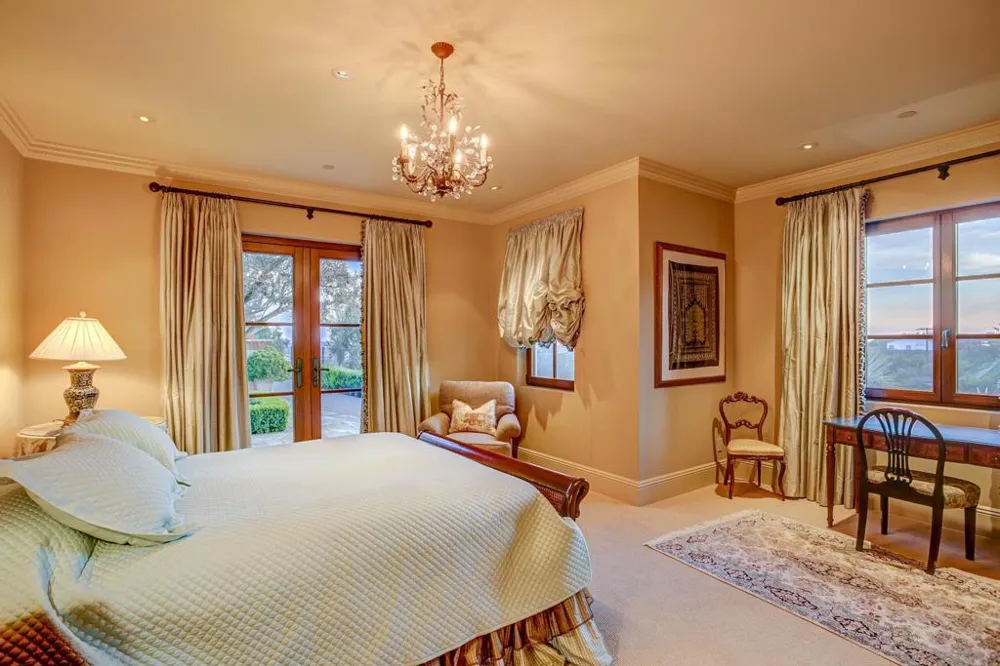 5806 Bucknell Ave La Jolla, CA 92037