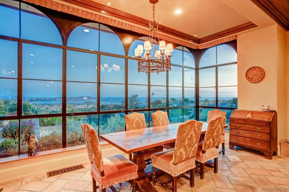 5806 Bucknell Ave La Jolla, CA 92037