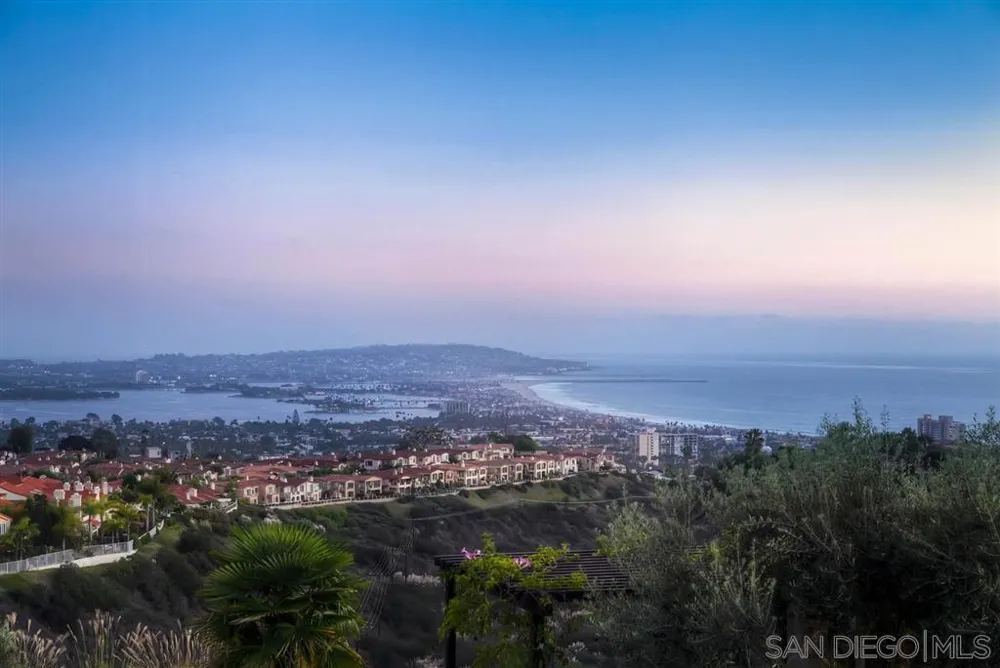 5806 Bucknell Ave La Jolla, CA 92037