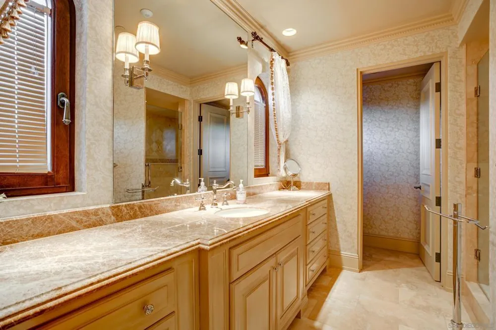 5806 Bucknell Ave La Jolla, CA 92037