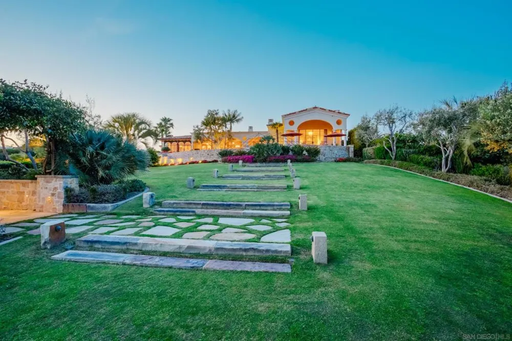 5806 Bucknell Ave La Jolla, CA 92037