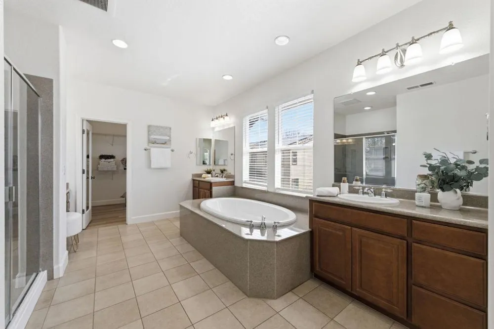 698 W Rico Way Mountain House, CA 95391