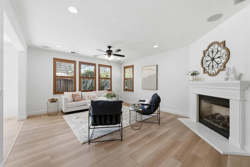 698 W Rico Way Mountain House, CA 95391
