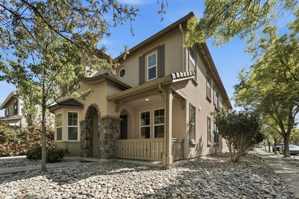 698 W Rico Way Mountain House, CA 95391