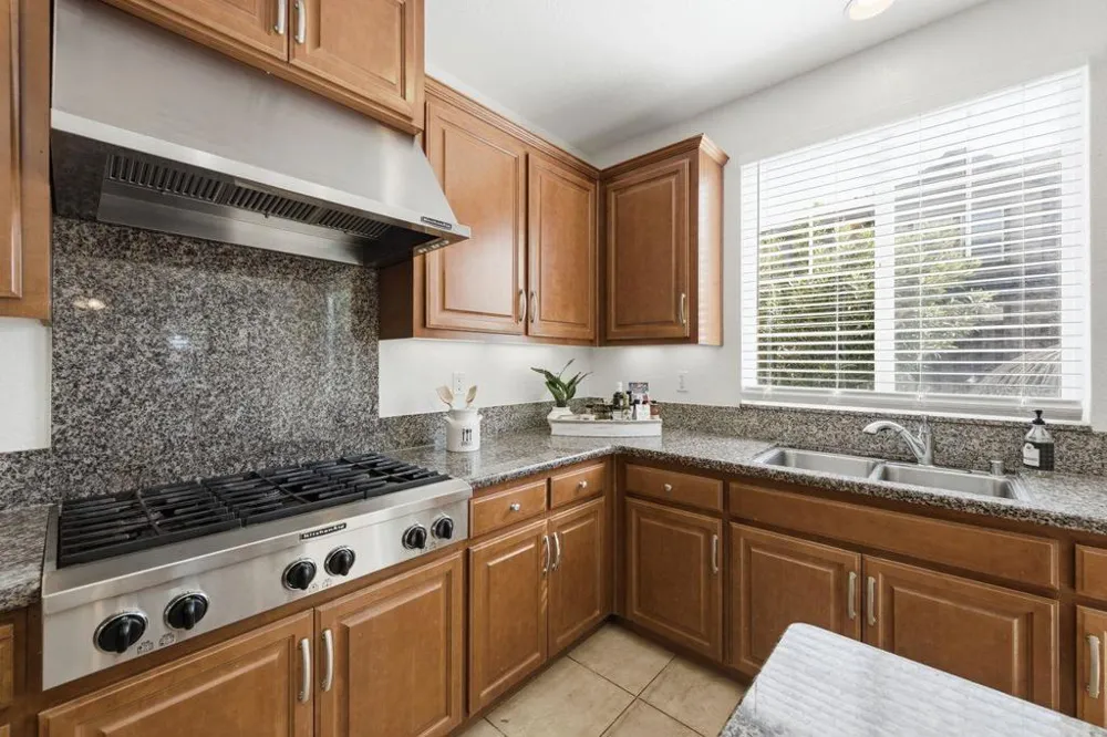 698 W Rico Way Mountain House, CA 95391