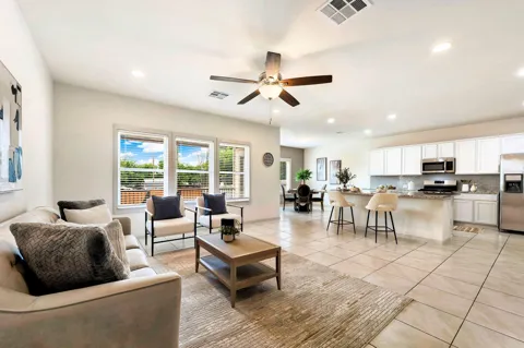 1116 La Conterra Boulevard