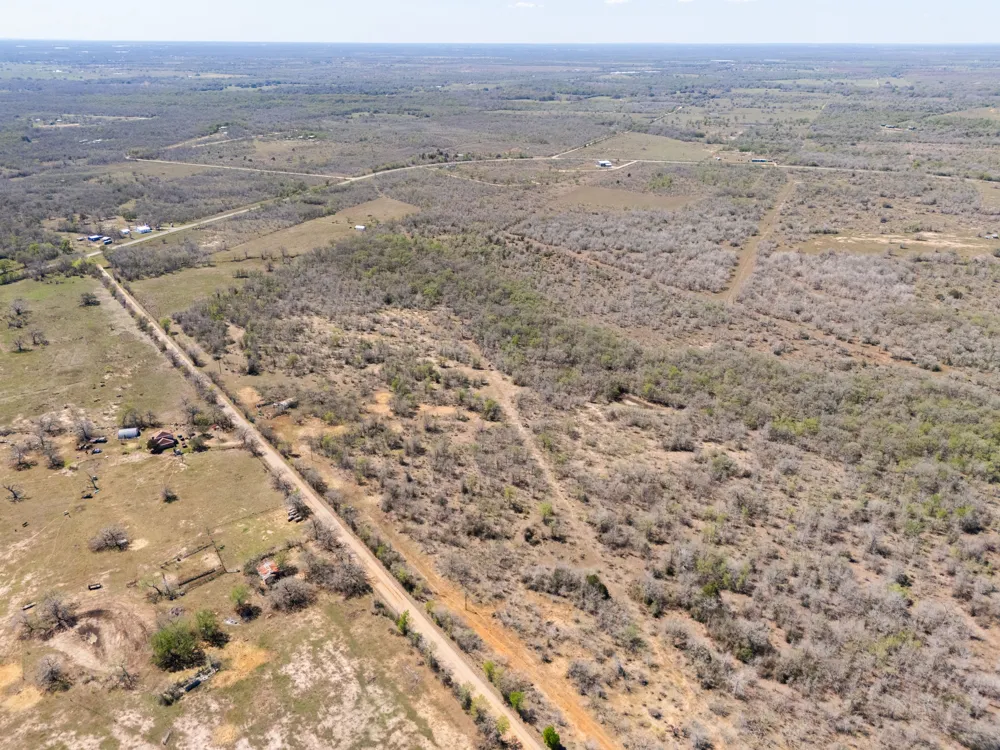 Cr 420 Waelder, TX 78959