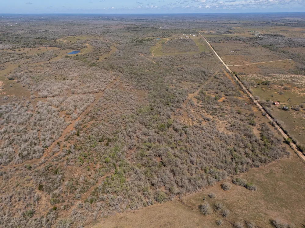 Cr 420 Waelder, TX 78959