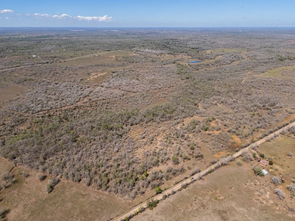 Cr 420 Waelder, TX 78959