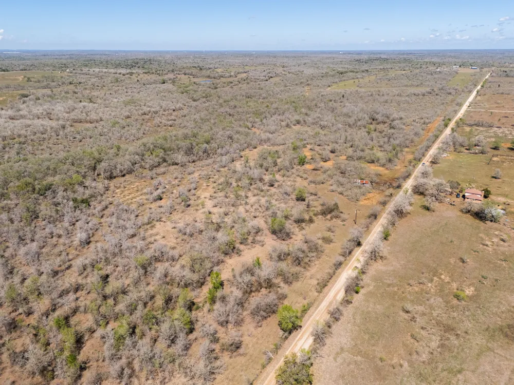 Cr 420 Waelder, TX 78959