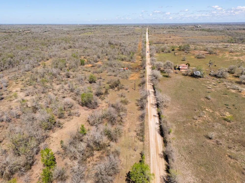 Cr 420 Waelder, TX 78959