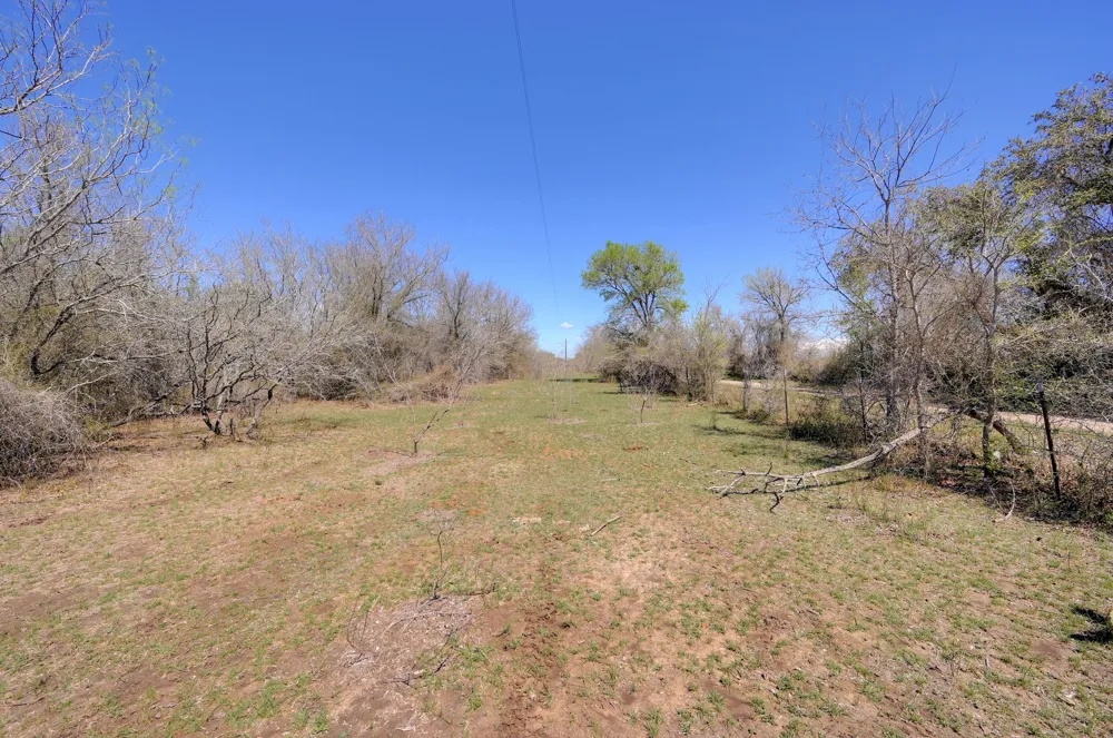 FM 2814 Waelder, TX 78959