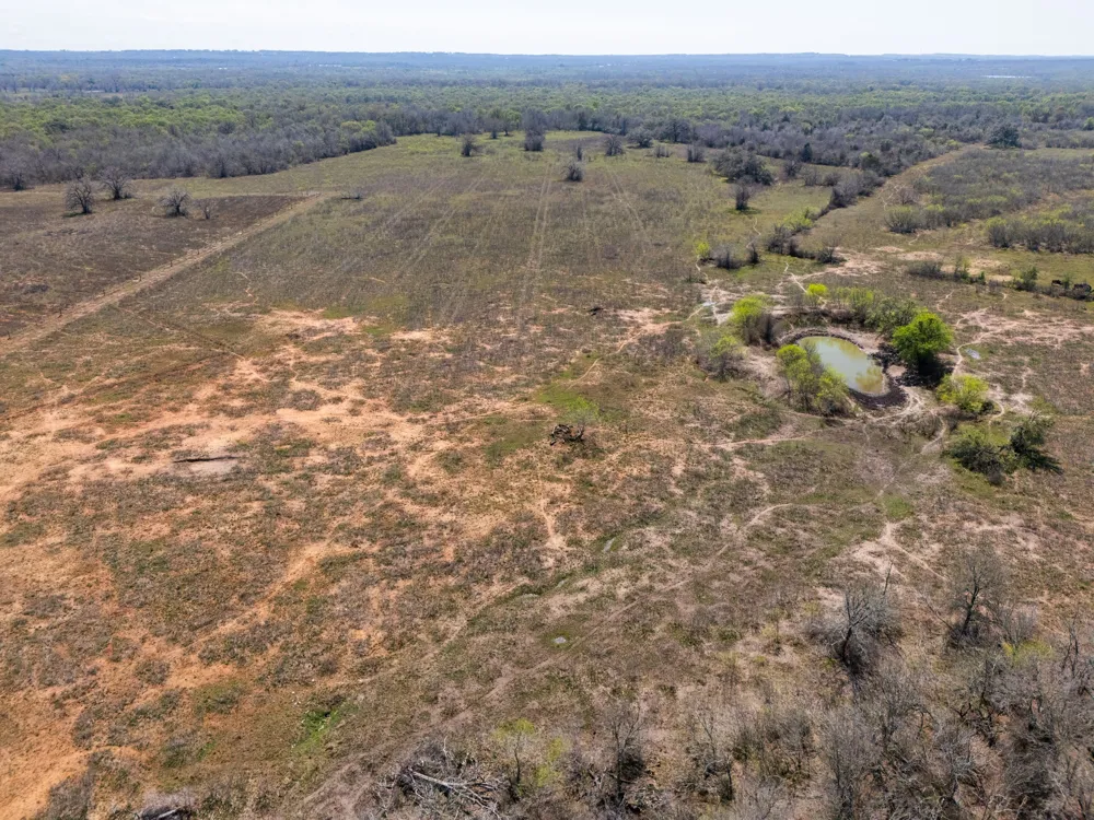 Cr 397 Waelder, TX 78959