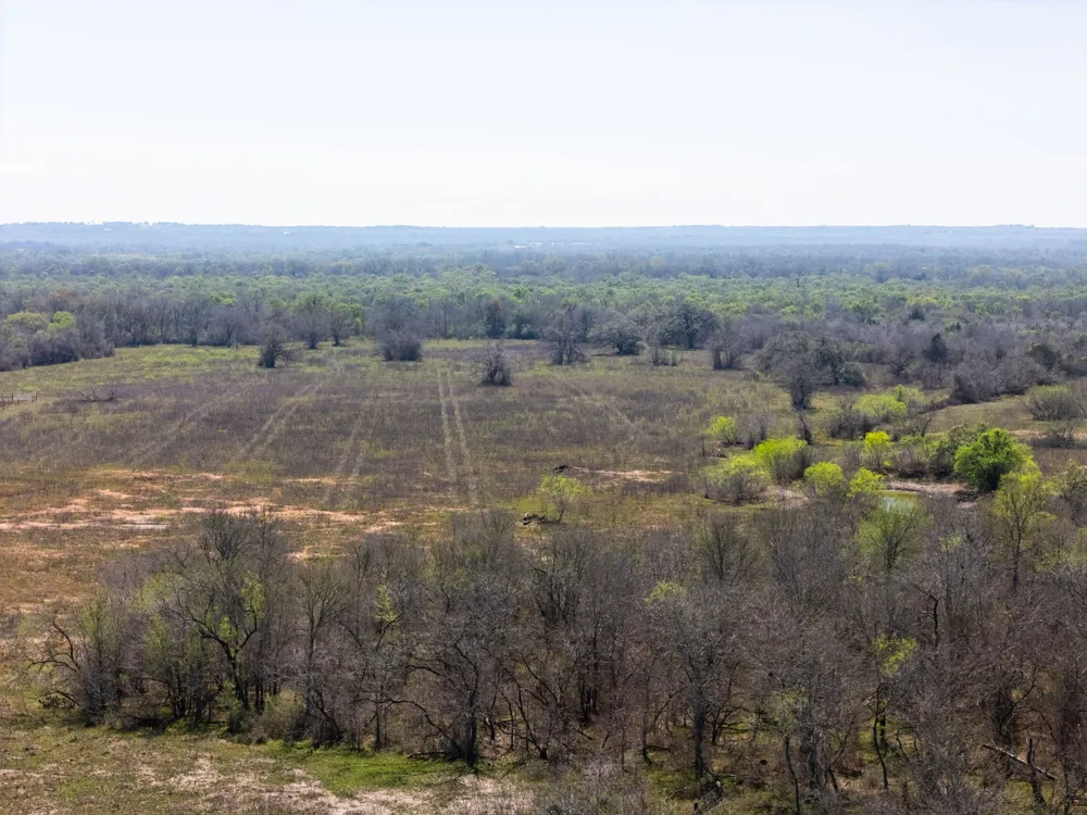 Cr 397 Waelder, TX 78959
