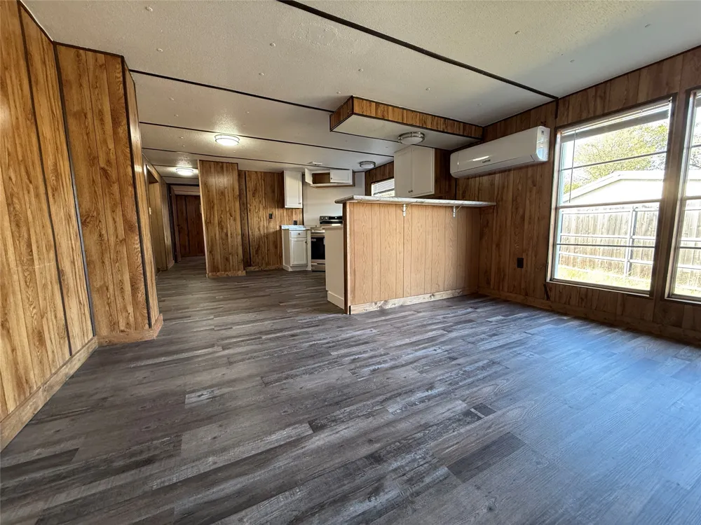 3807 Lands End Court Granbury, TX 76048