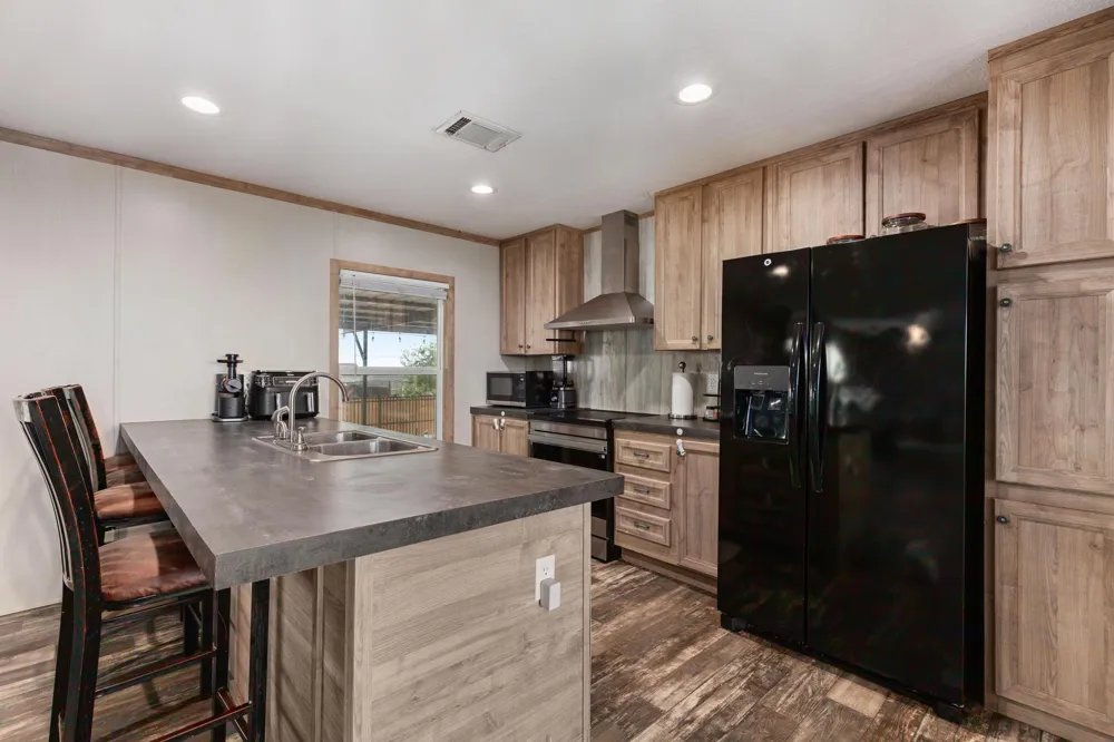 122 Kelp Gull Drive Del Valle, TX 78617
