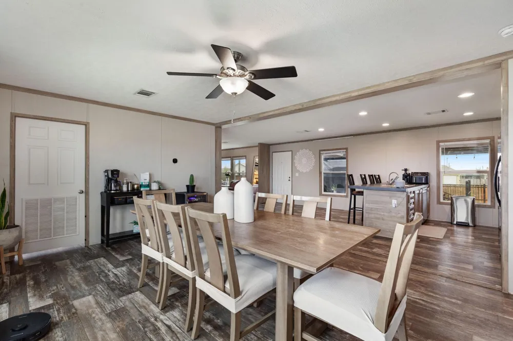122 Kelp Gull Drive Del Valle, TX 78617
