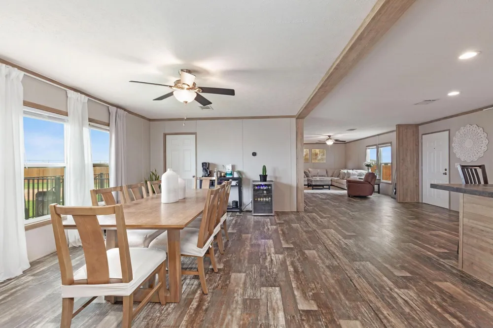 122 Kelp Gull Drive Del Valle, TX 78617