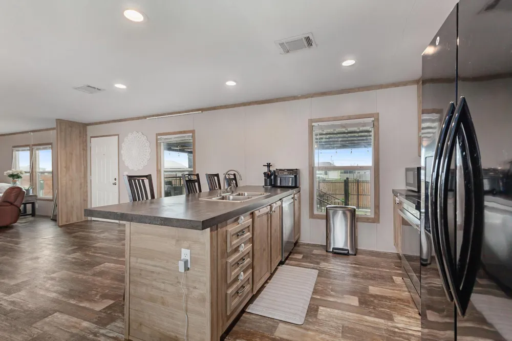 122 Kelp Gull Drive Del Valle, TX 78617