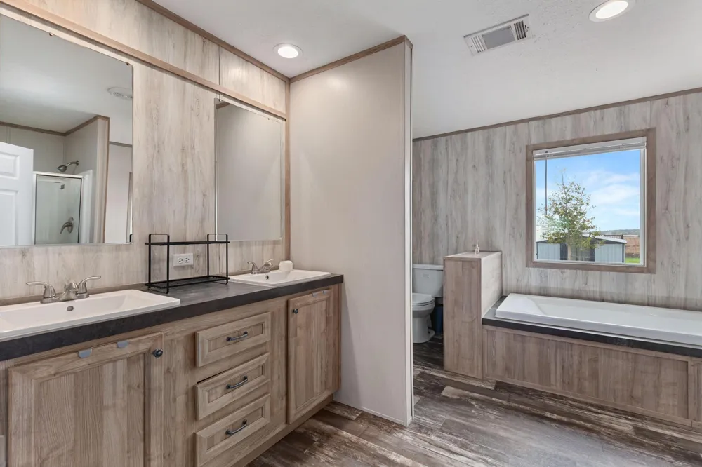 122 Kelp Gull Drive Del Valle, TX 78617