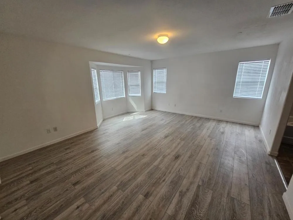 13721 Santa Lucia Drive Gustine, CA 95322