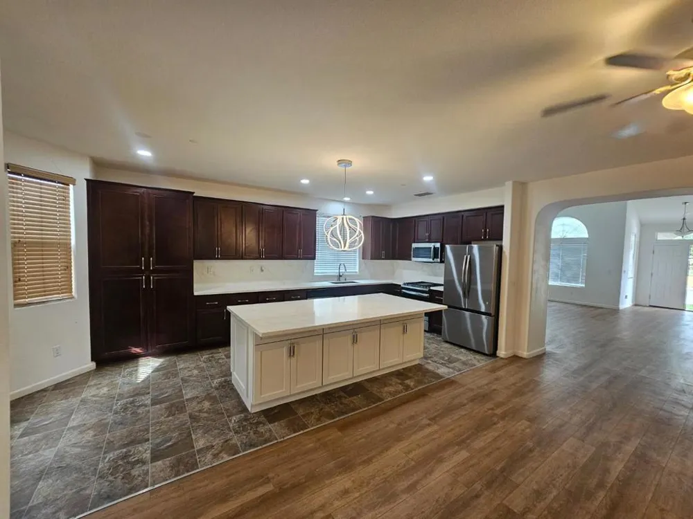 13721 Santa Lucia Drive Gustine, CA 95322