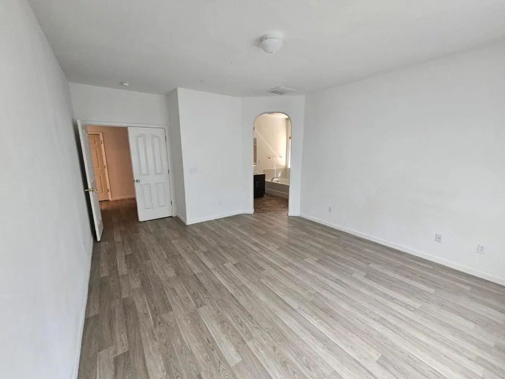 13721 Santa Lucia Drive Gustine, CA 95322