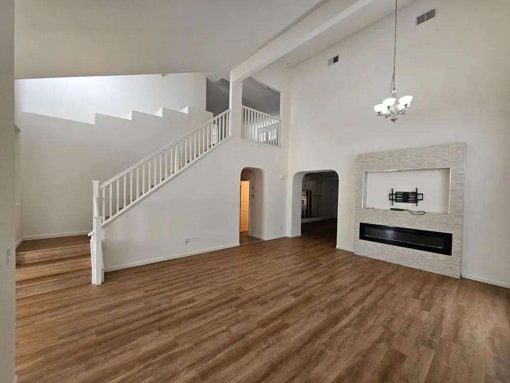 13721 Santa Lucia Drive Gustine, CA 95322