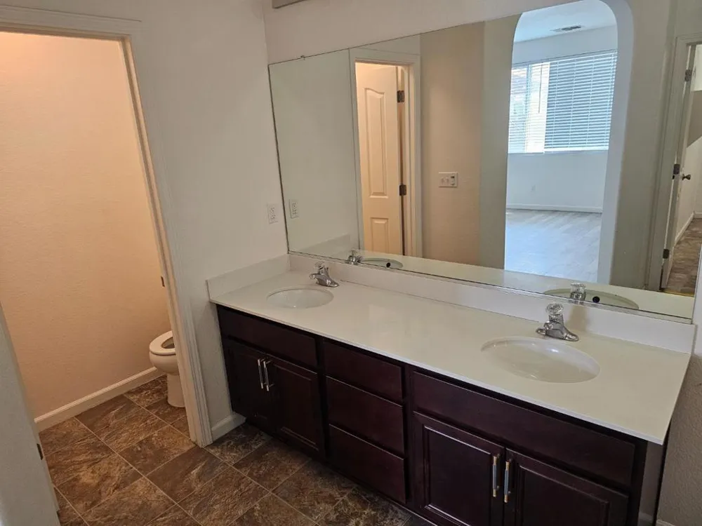 13721 Santa Lucia Drive Gustine, CA 95322