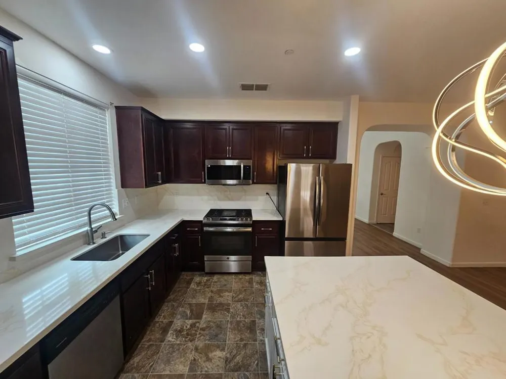 13721 Santa Lucia Drive Gustine, CA 95322