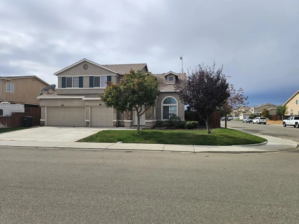 13721 Santa Lucia Drive Gustine, CA 95322