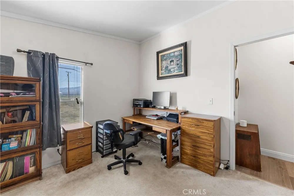 9890 Sue Ave Rosamond, CA 93560