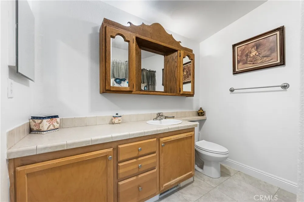 9890 Sue Ave Rosamond, CA 93560