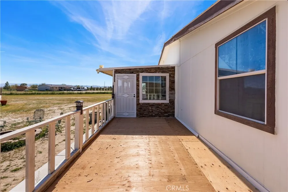9890 Sue Ave Rosamond, CA 93560