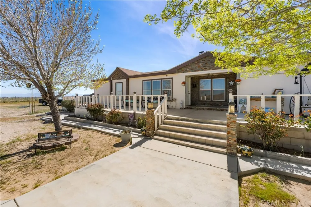 9890 Sue Ave Rosamond, CA 93560