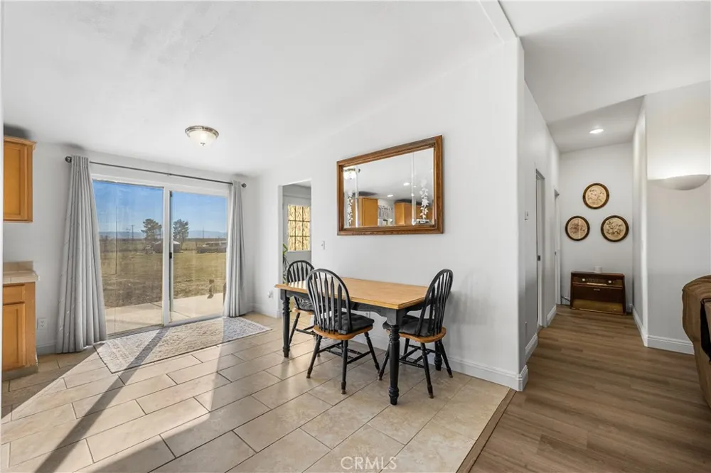9890 Sue Ave Rosamond, CA 93560