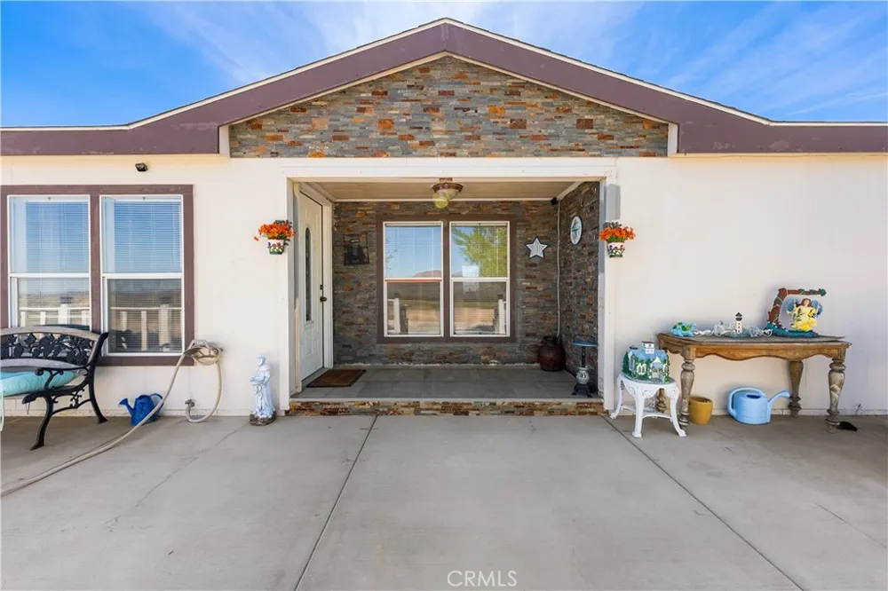 9890 Sue Ave Rosamond, CA 93560