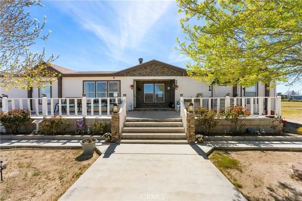9890 Sue Ave Rosamond, CA 93560