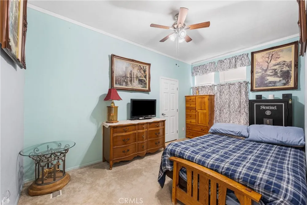 9890 Sue Ave Rosamond, CA 93560