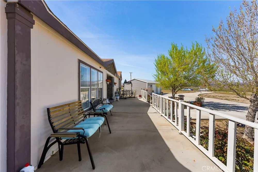 9890 Sue Ave Rosamond, CA 93560