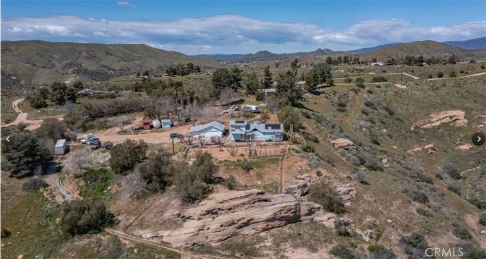 30090 Briggs Road Agua Dulce, CA 91390